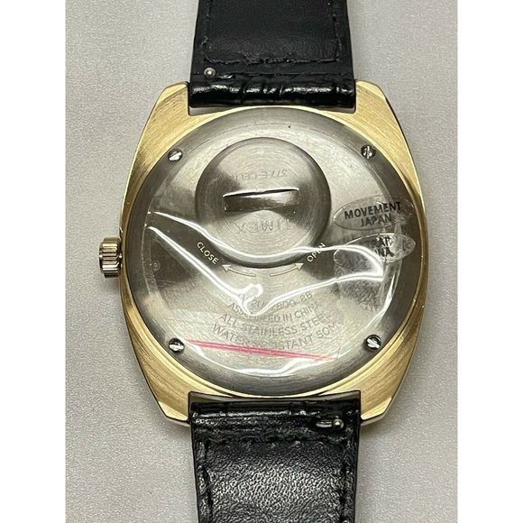 Timex Q 1975 Reissue Day-Date 38mm Gold Tone Croc-Effect Leather Watch - Picture 5 of 5